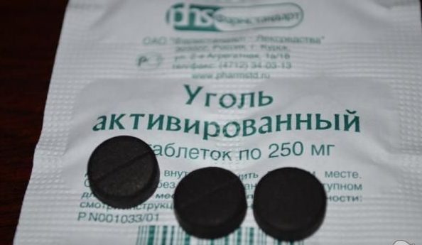 Как очистить самогон активированным углем в таблетках из аптеки?