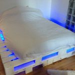 Кровать из паллетов — современное решение!